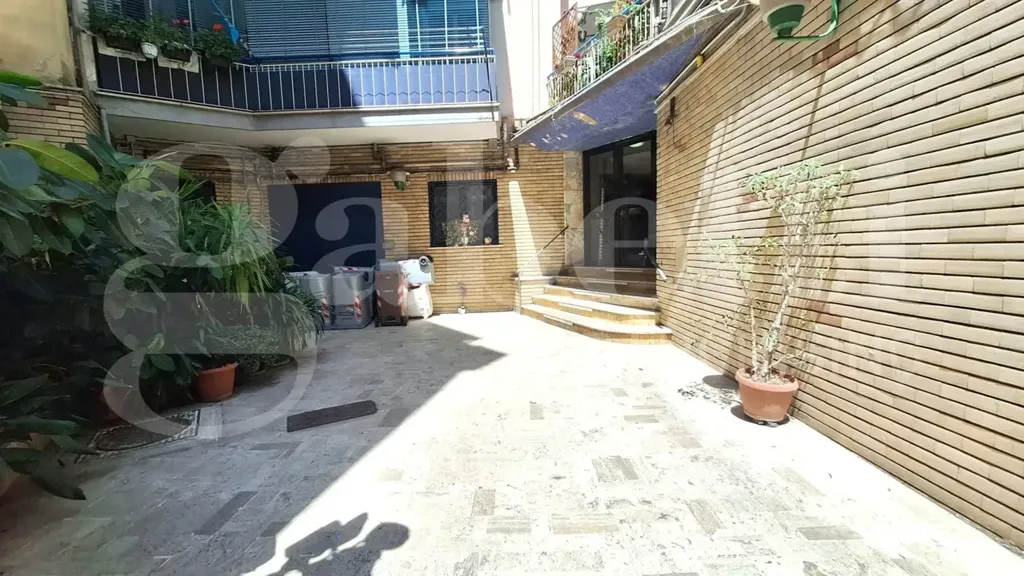 Jardin - Rearranged Apartment with Balconies in Naples