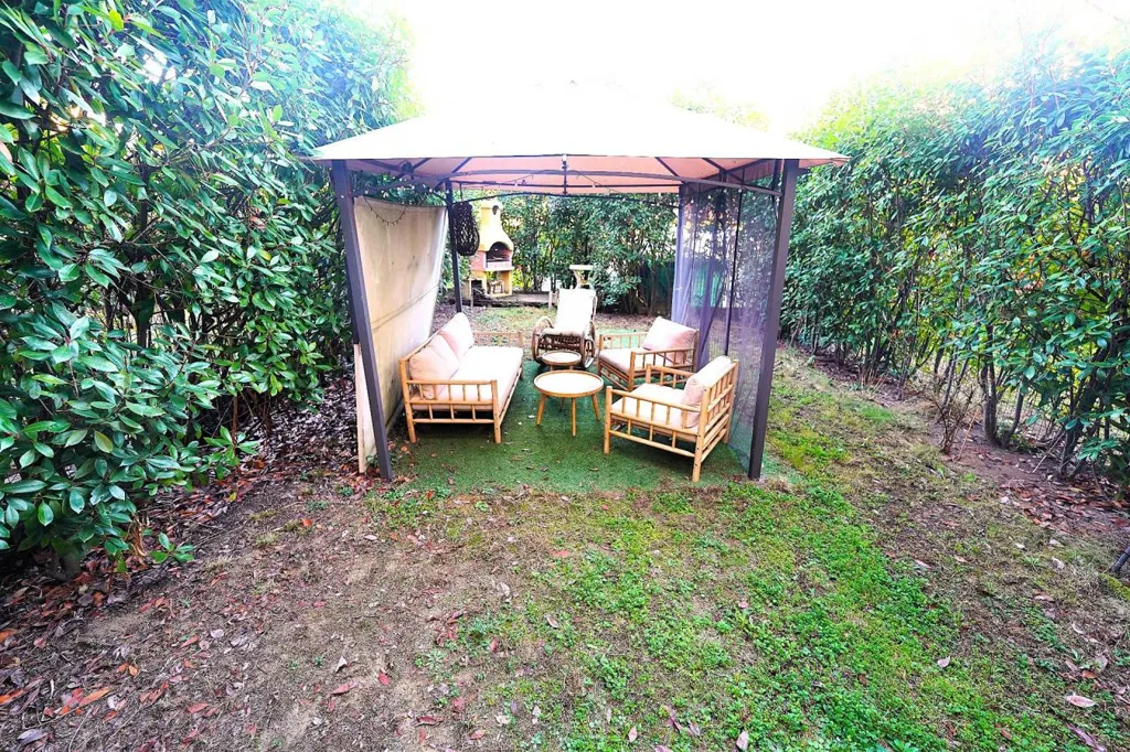 Jardin - Trilocale with Private Garden in La Loggia