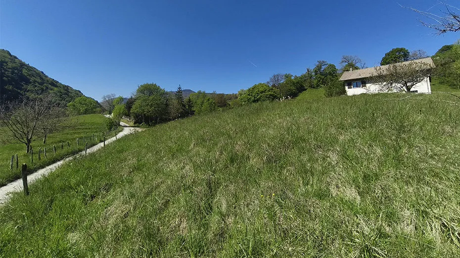 Giardino - New House with South-Facing Garden in Cognin