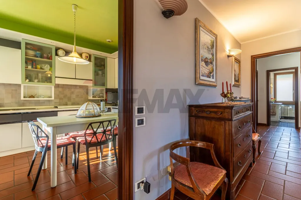 Salle à manger - Triplex Villa with Garden in Occhieppo Superiore