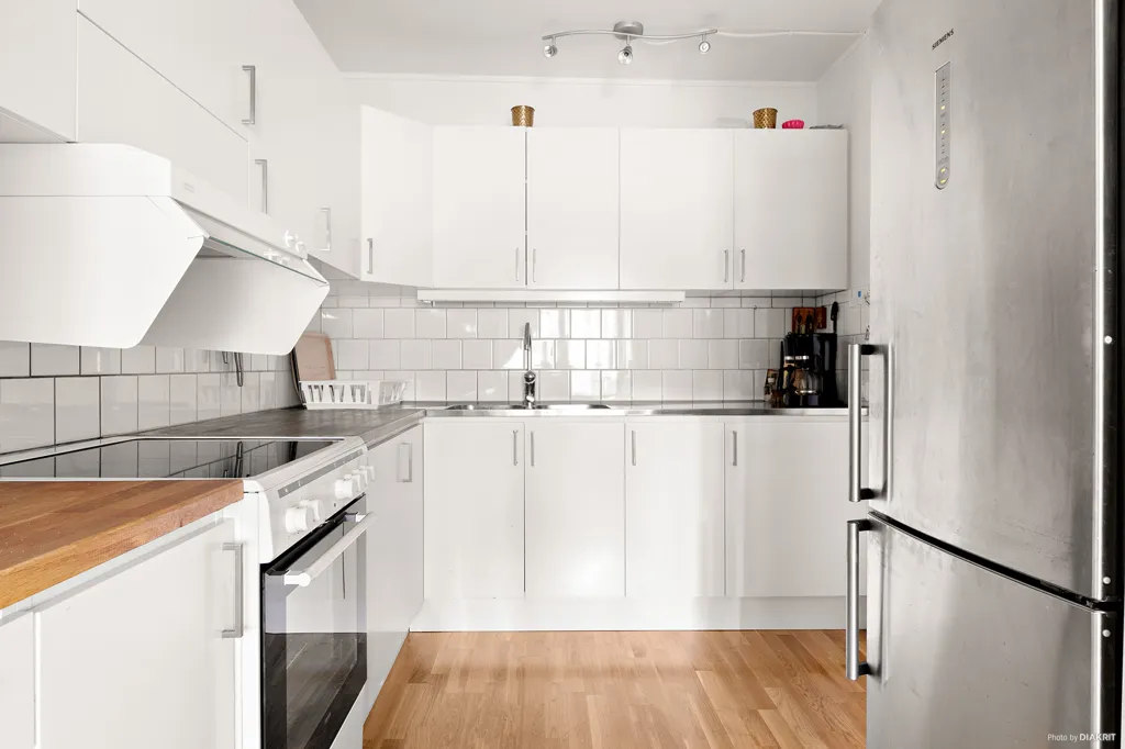 Cucina - Spacious Apartment with Balcony in Flemingsberg