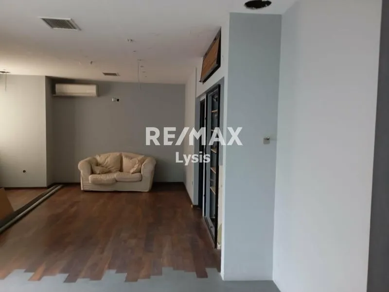 Séjour - Office Space with Garden View in Vironas Kareas