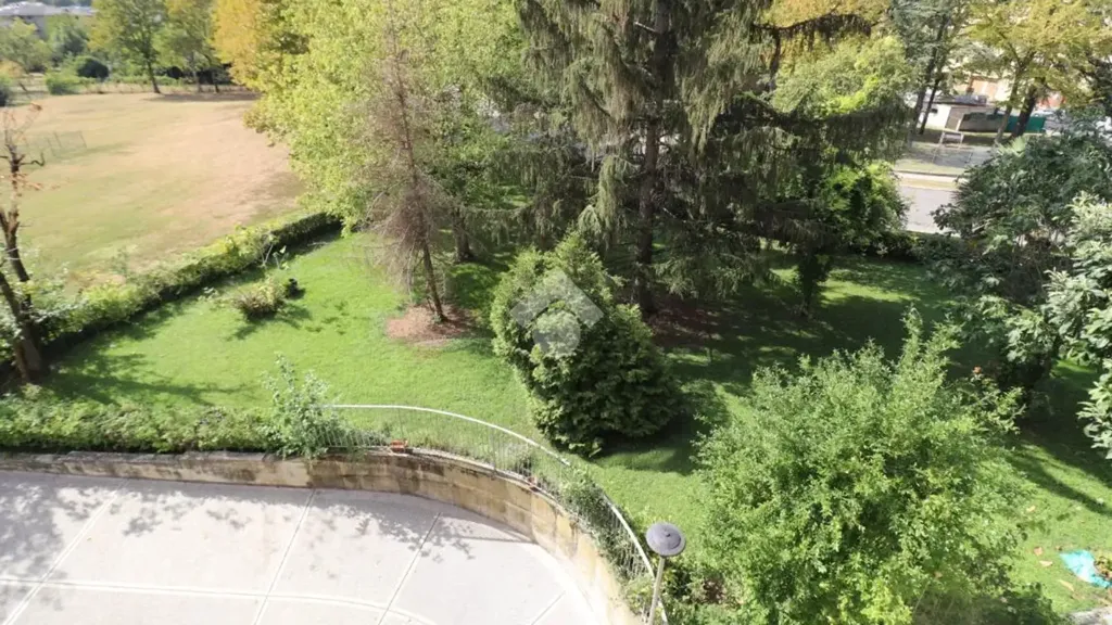 Giardino - Rear-Facing Apartment with Balcony in Mantua