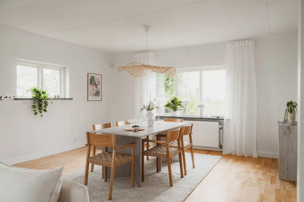 Söögituba - Villa with Renovation Potential in Lilla Beddinge