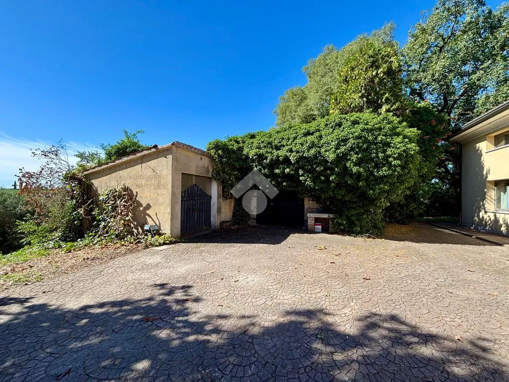 Esterno - Historic Villa with Pool in Sona