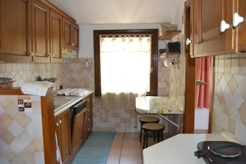 Cuisine - Luxury Villa with Extensive Outdoor Space in Terni