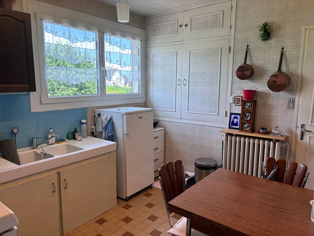 Kitchen - 1960s Maison with Balcony in Gaillon