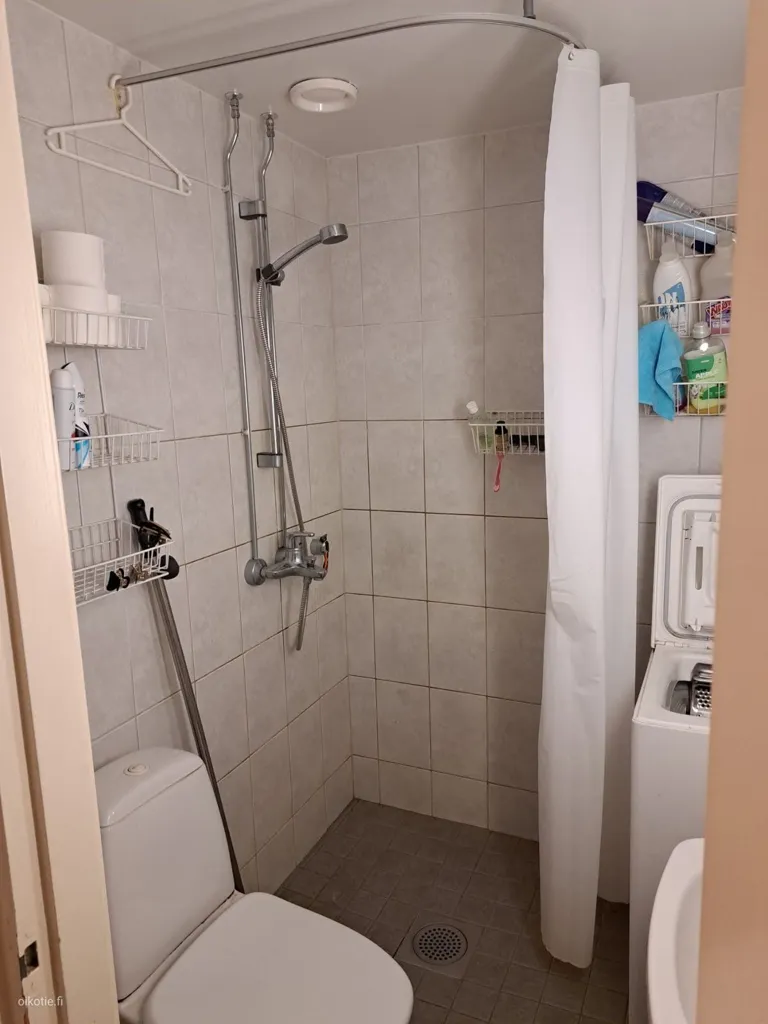 Vannitoad - One-Bedroom Apartment with Kitchen in Lahti