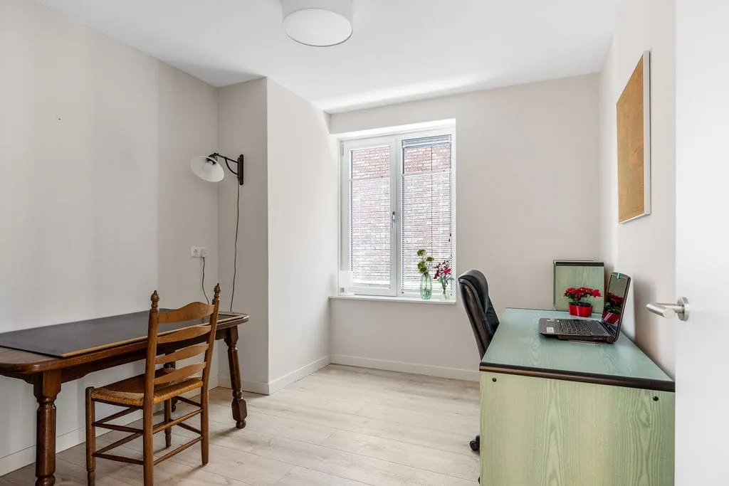 Bureau - Modern Apartment with Balcony in Sneek