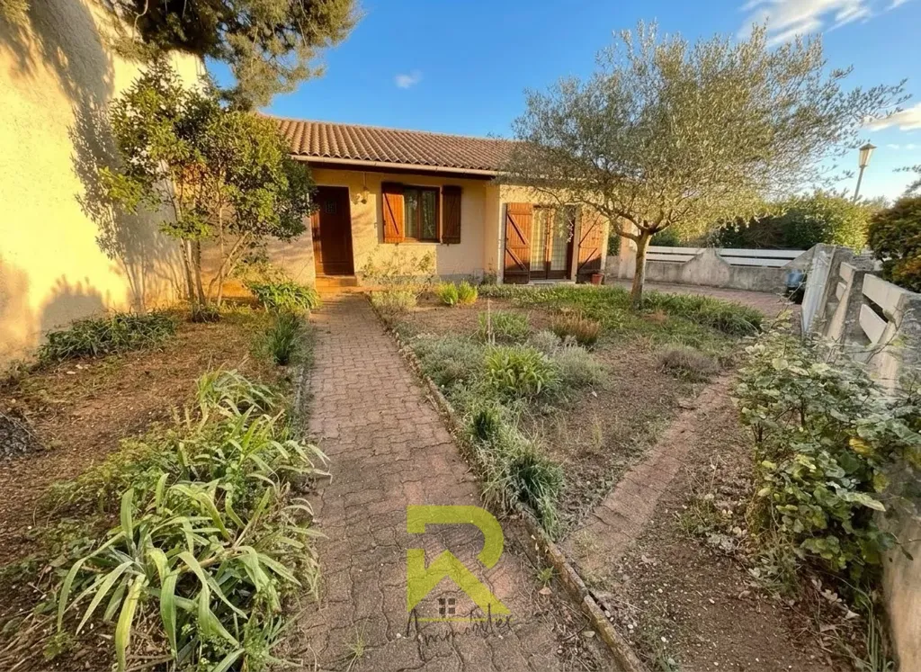 Jardin - Villa en Plain-Pied avec Garage à Grau d'Agde
