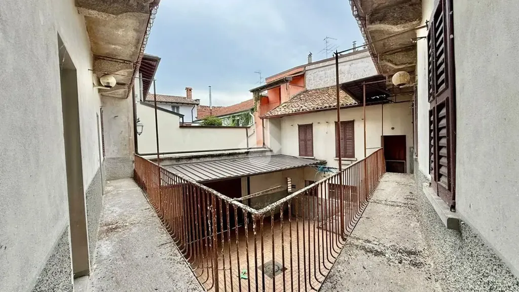 Jardin - Independent House with Shops in Treviglio Historic Centre