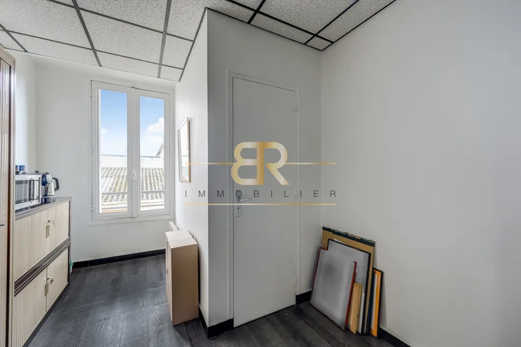 Studio - Commercial Space near Bords de Marne, RER A