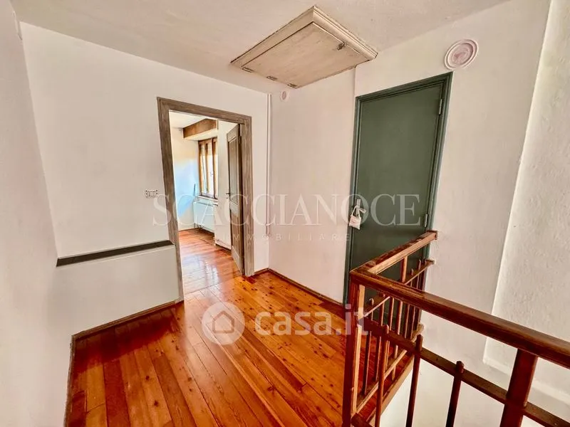 Pièces - Terraced House with Balcony in Valdilana