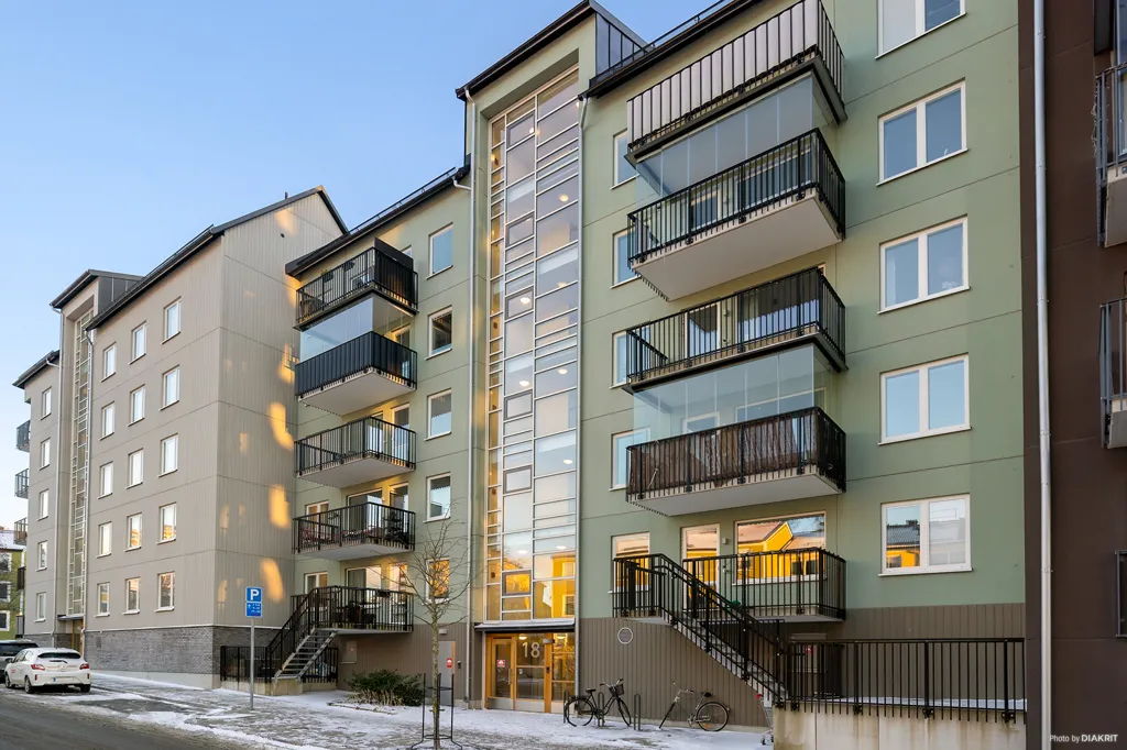 Extérieur - Apartment with Balcony in Central Huddinge