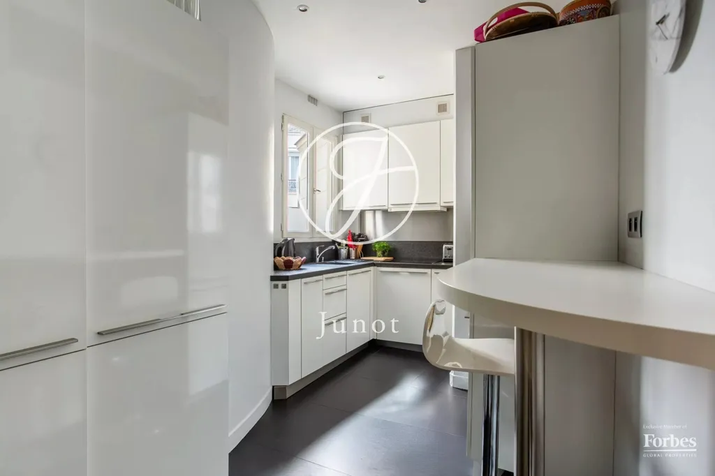 Cuisine - Appartement Charmant 3/4 Pièces avec Parquet à Paris 17ème