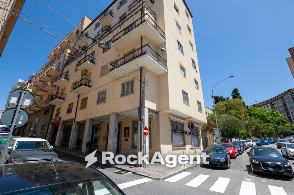 Extérieur - Commercial Property with High Visibility in San Leonardo
