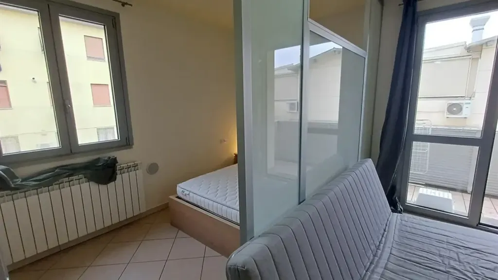 Chambres - Brightly Laid-out Studio in Novoli, Florence