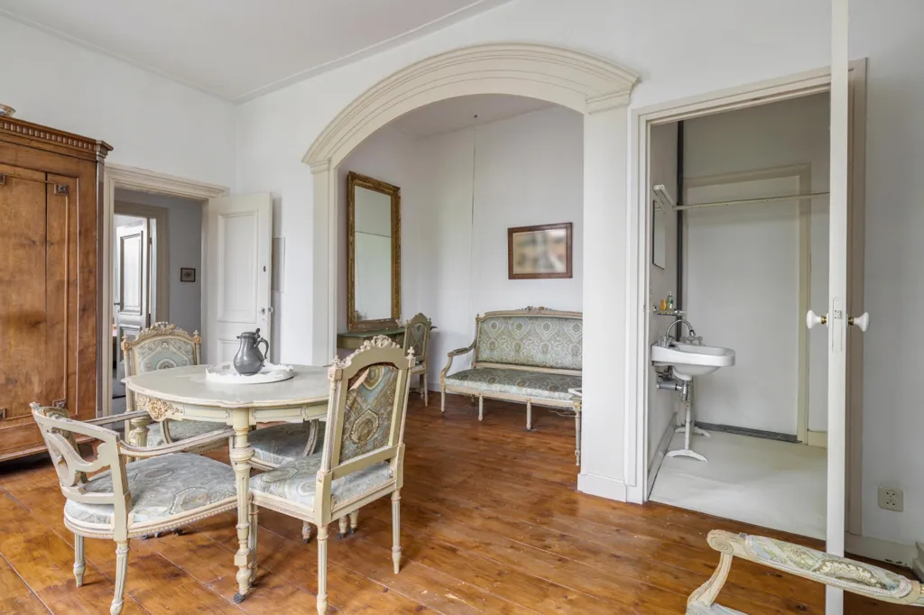 Dining Room - Monumental Villa with Historical Charm in Breda