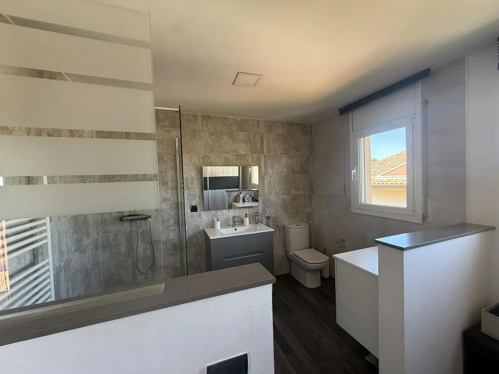 Salles de bain - Chalet with Pool and Terrace in Gurb