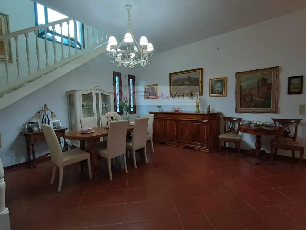 Söögituba - Central Villa with Garden in Forte Dei Marmi