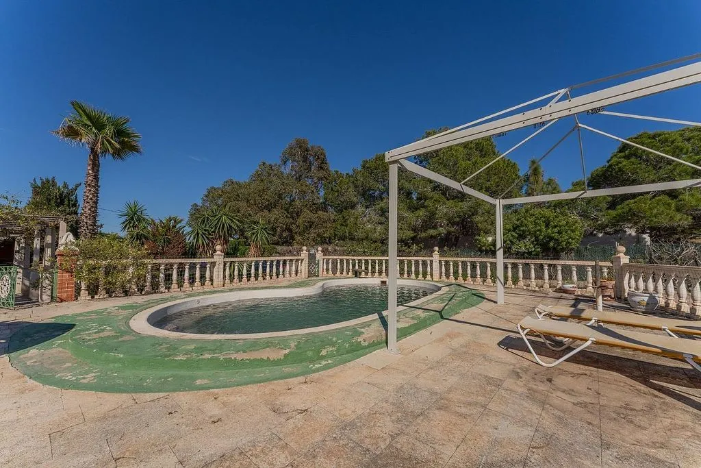 Bassein - Chalet with Pool in El Altet