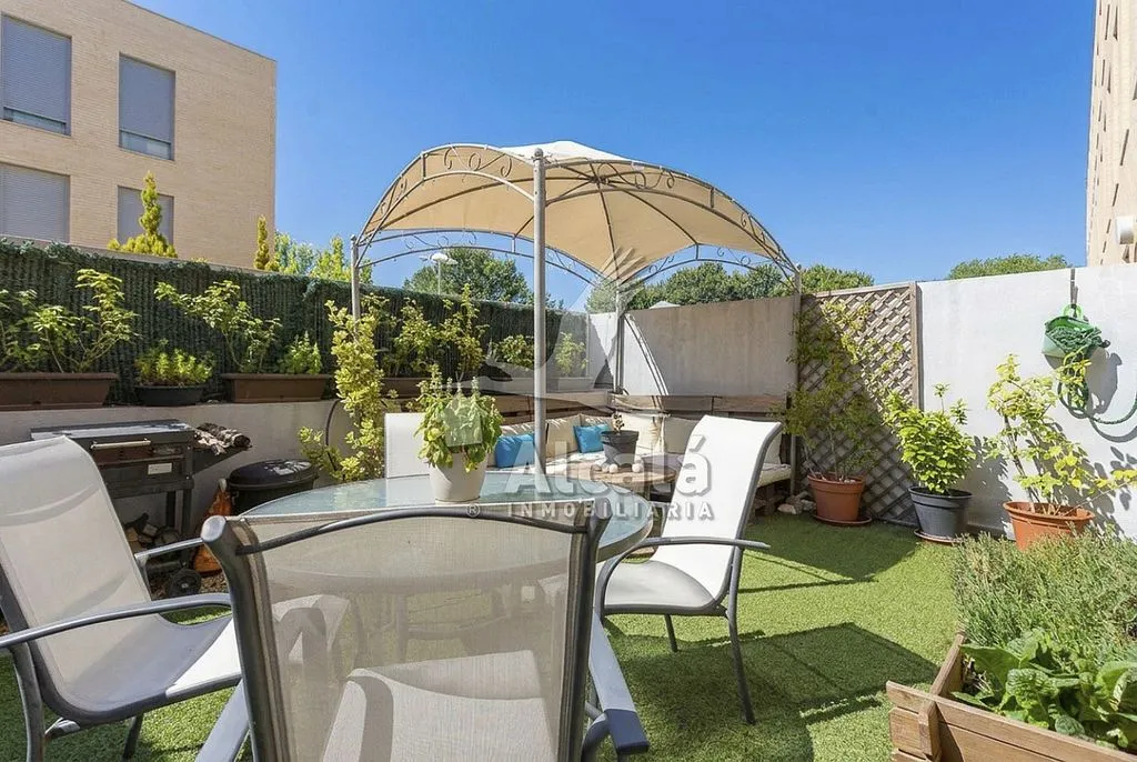 Terrasse - 1-Bed Flat with Pool in Los Hueros