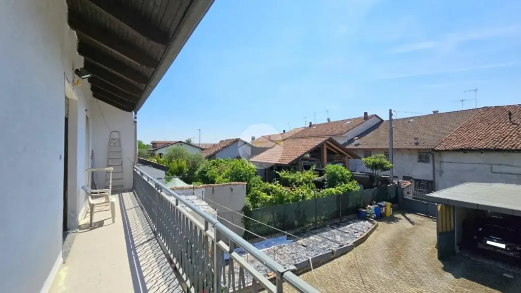 Balcone - Casa indipendente con cortile a Torrazza Piemonte