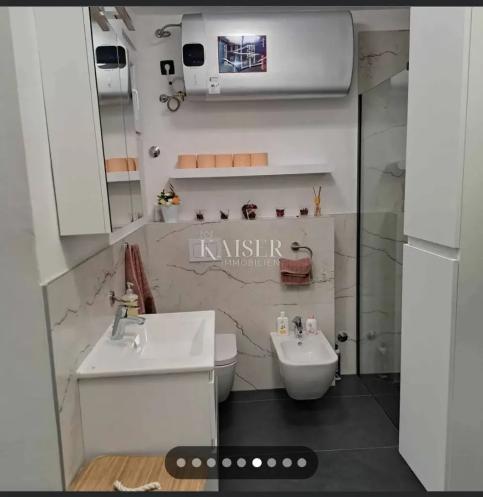 Vannitoad - Renovated Apartment with Sea View in Pula