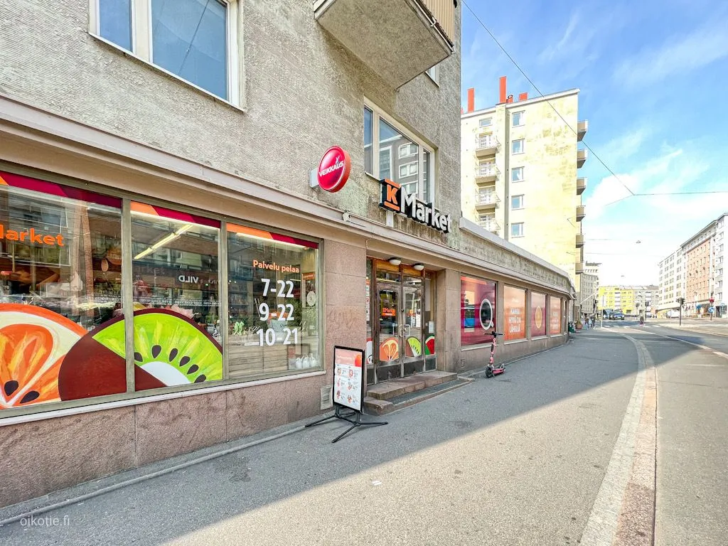 Välivaade - Apartment with Balcony in Kallio, Helsinki