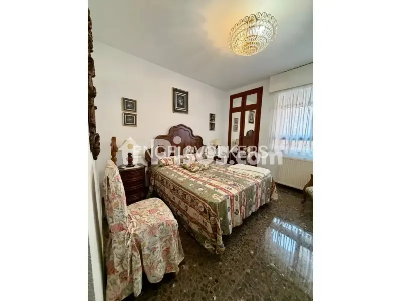Bedrooms - Apartment with Stadium Views in Mestalla, Valencia