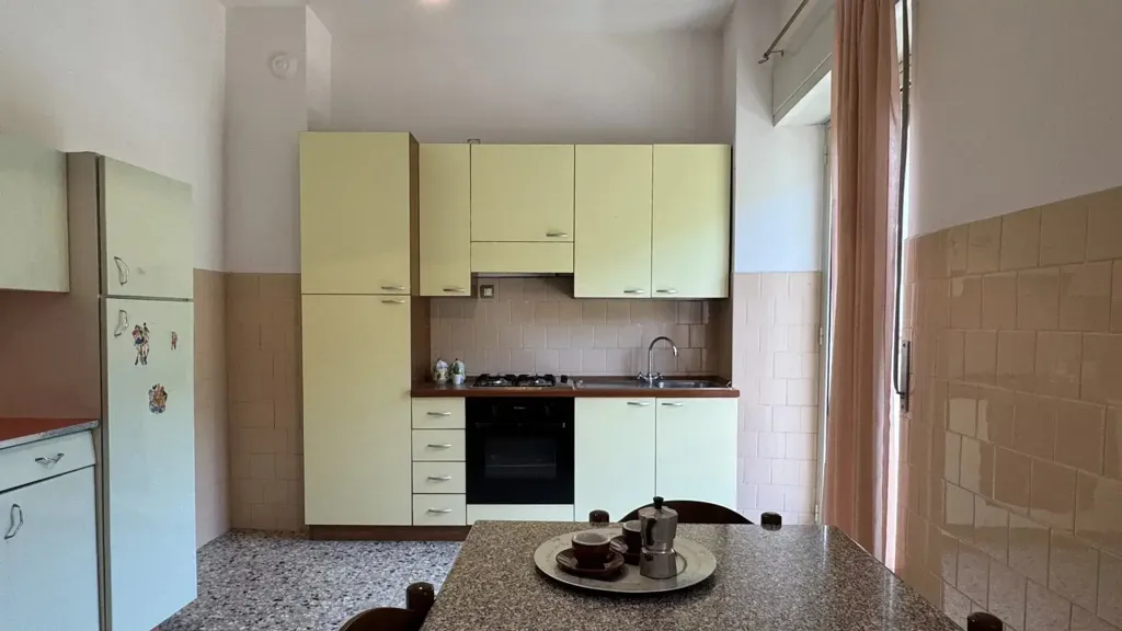 Köök - Apartment with Balcony in Cosenza
