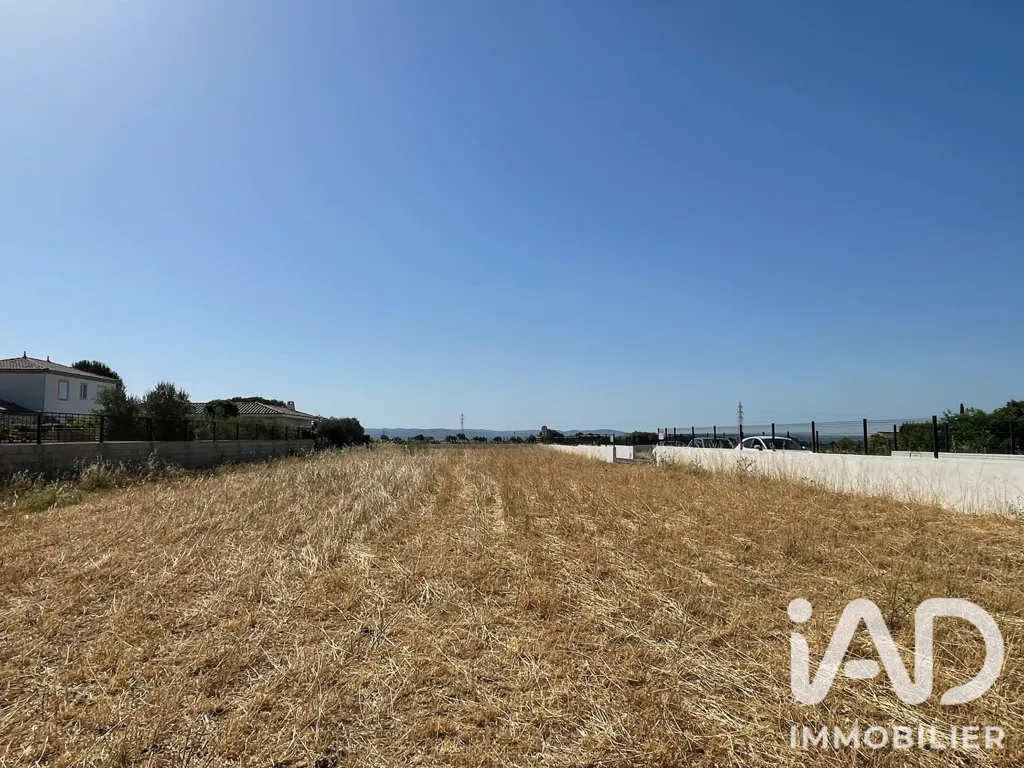 Aed - Buildable Plot with South Exposure in Jonquières