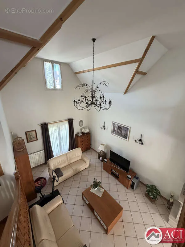 Séjour - Maison 6 pièces à Chambly