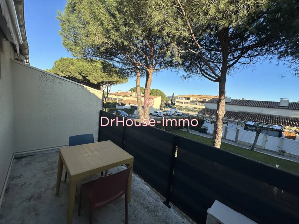 Rõdu - Renovated Apartment with Terrace in Agde