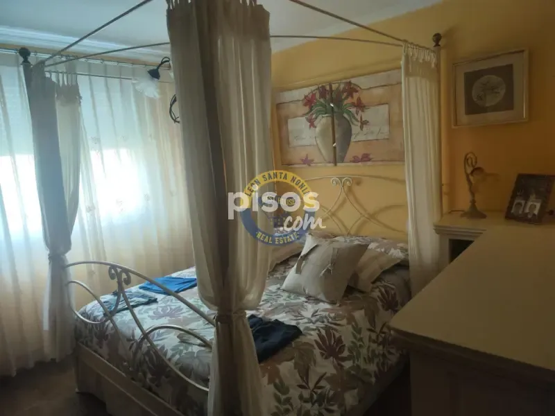 Bedrooms - 3-bedroom house in ES