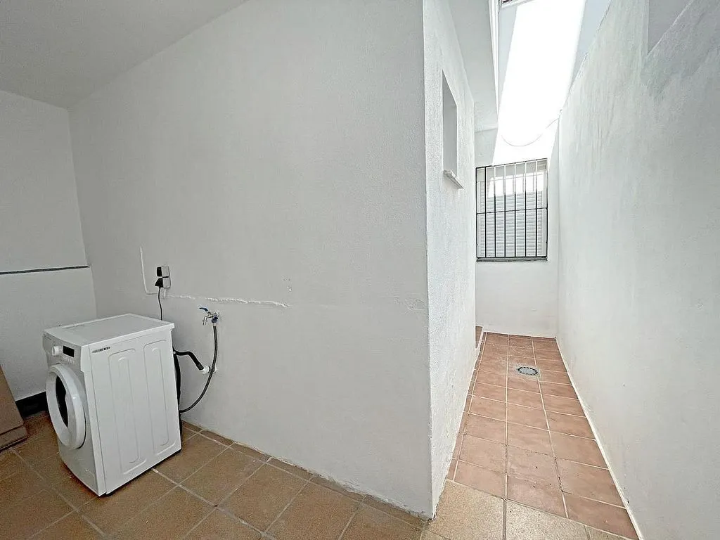Pesuköök - 1-Bedroom Apartment with Patio in Campanillas