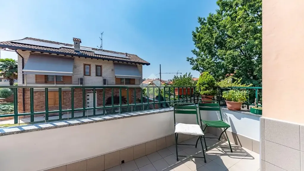 Balcone - Trilocale with Balcony in Lainate