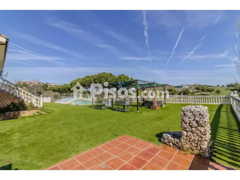 Aed - Chalet with Golf View in Cabanillas del Campo