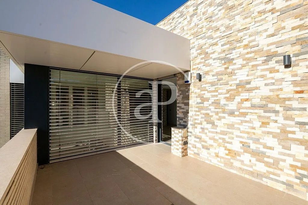 Terrasse - Contemporary Villa with Pool in Begues