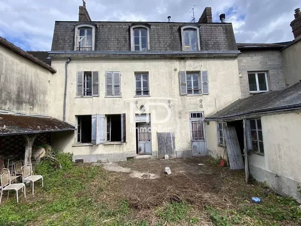 Maison 8 pièces à Evreux