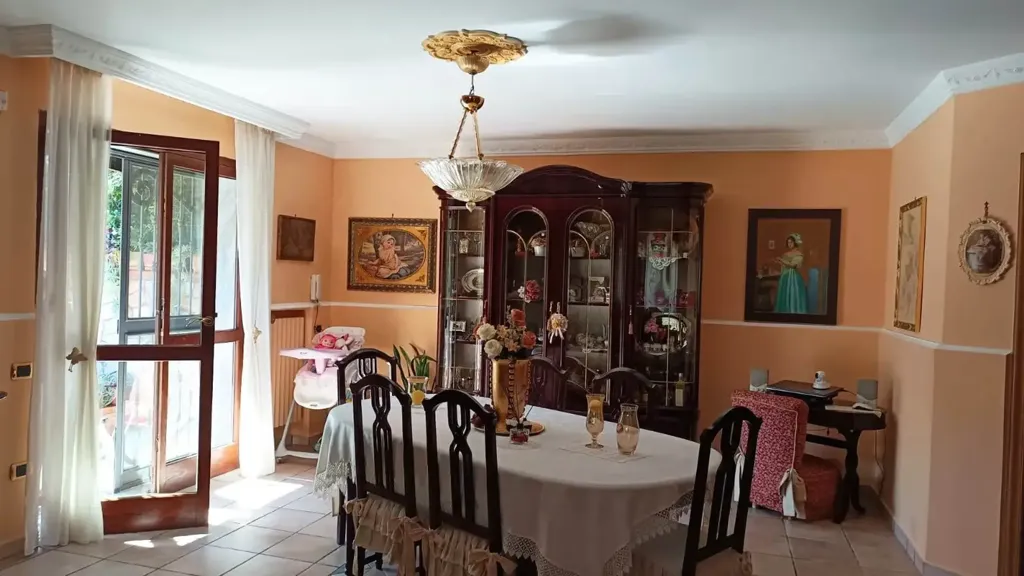 Söögituba - Two-Level Apartment with Garden in Baronissi
