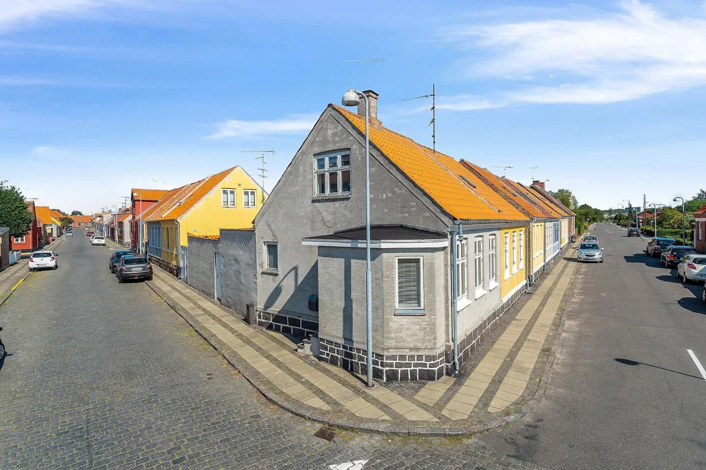 Esterno - Charming Two-Storey Townhouse in Rønne