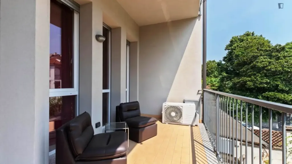 balcony