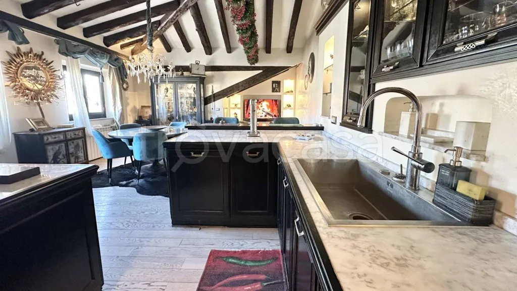 Cuisine - Quadruplex with Rooftop Terrace in Trieste