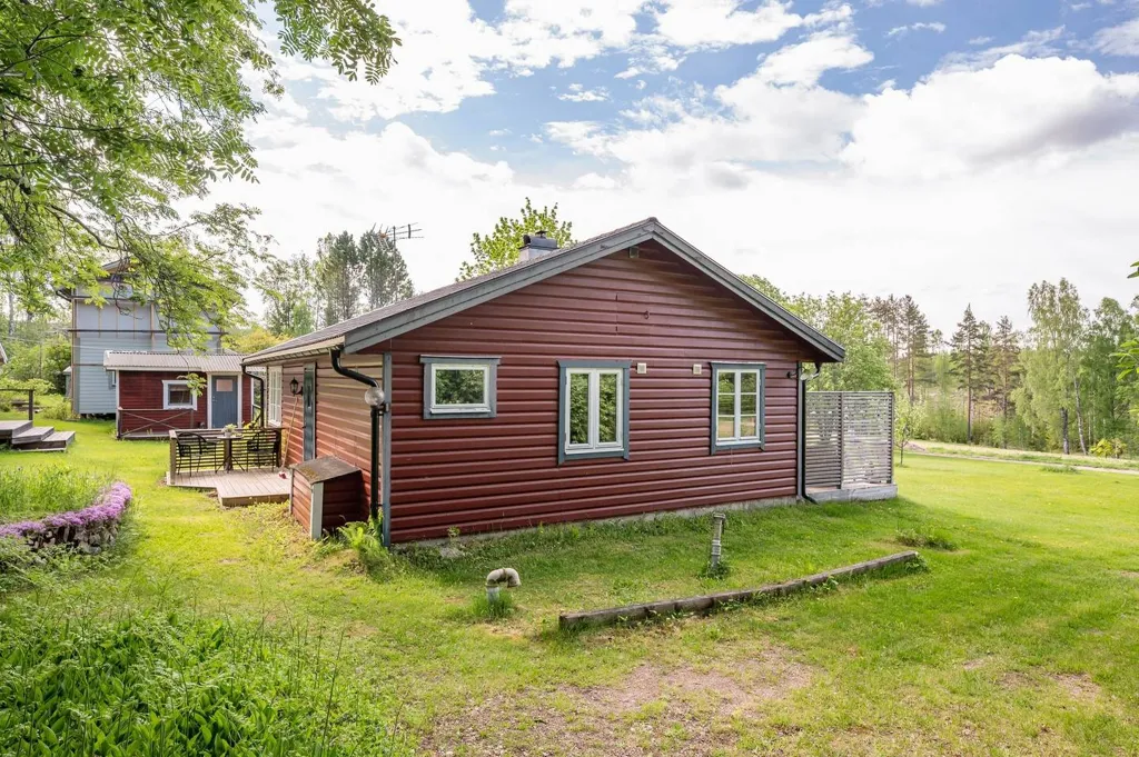 Välivaade - Villa with Open Plan and Garden in Årängen