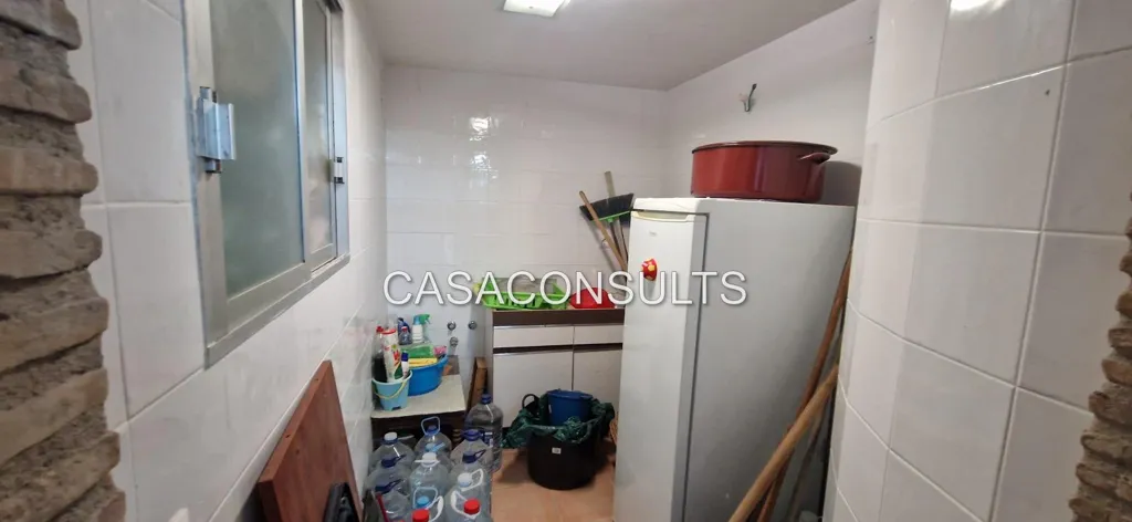 Pesuköök - Semi-Renovated Chalet with Balcony in Vilafamés