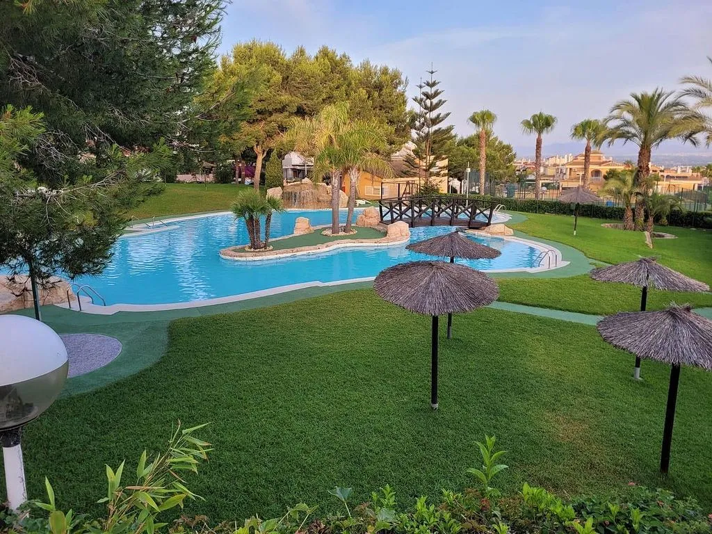 Bassein - Chalet with Pool and Terrace in Santa Pola