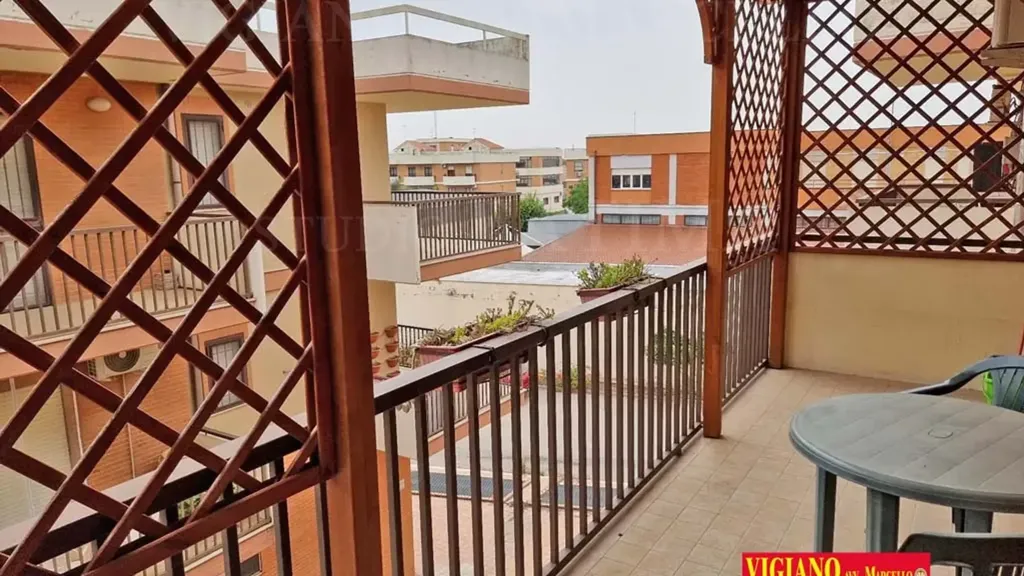 Balcon - 2-Bedroom Apartment with Balcony in Foggia