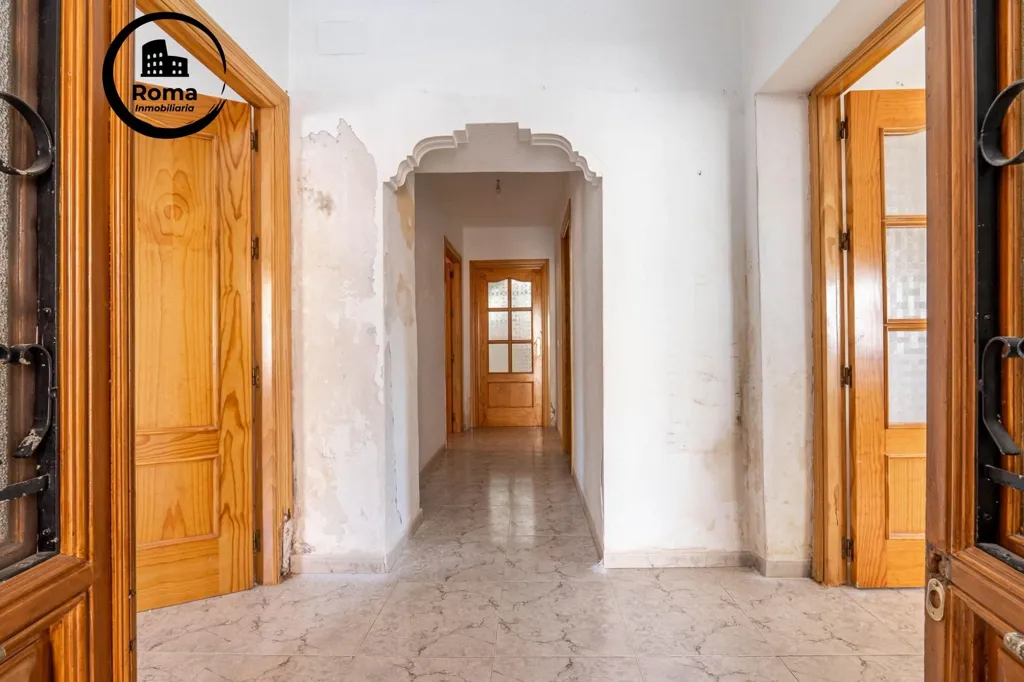 hallway_entrance