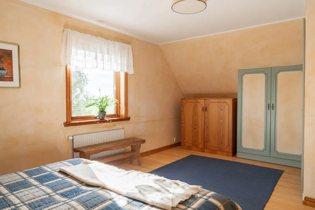Magamistoad - Villa with Workshop in Open Landscape